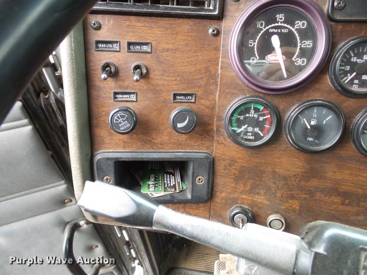 image for item FT9992 1995 Peterbilt 330 fuel truck