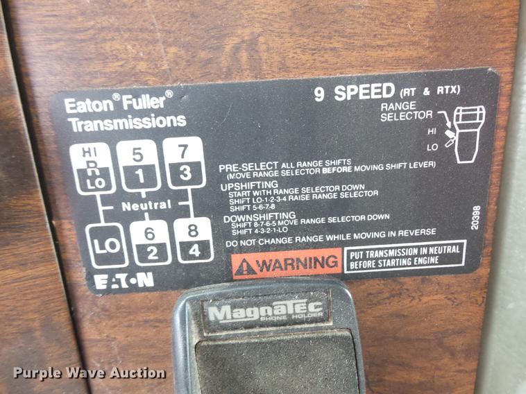 image for item FT9992 1995 Peterbilt 330 fuel truck