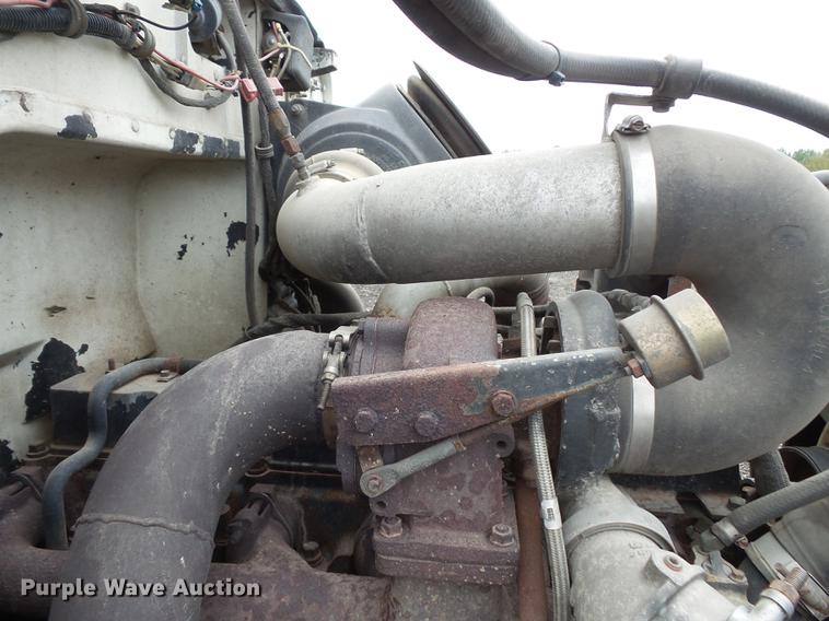 image for item FT9992 1995 Peterbilt 330 fuel truck