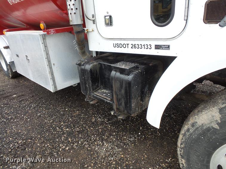 image for item FT9992 1995 Peterbilt 330 fuel truck