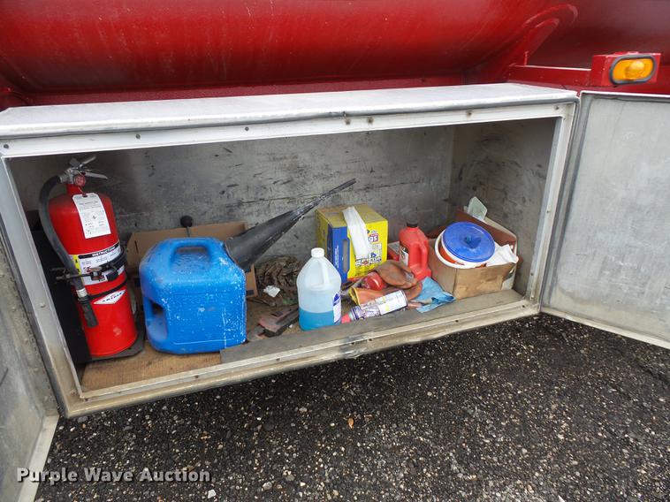 image for item FT9992 1995 Peterbilt 330 fuel truck