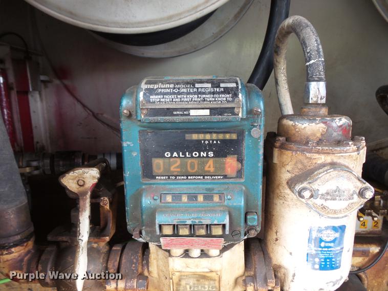 image for item FT9992 1995 Peterbilt 330 fuel truck