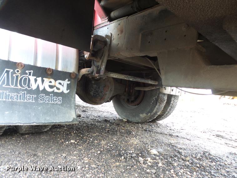 image for item FT9992 1995 Peterbilt 330 fuel truck