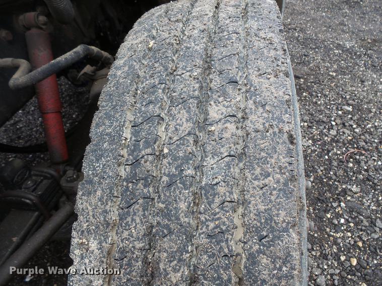 image for item FT9992 1995 Peterbilt 330 fuel truck