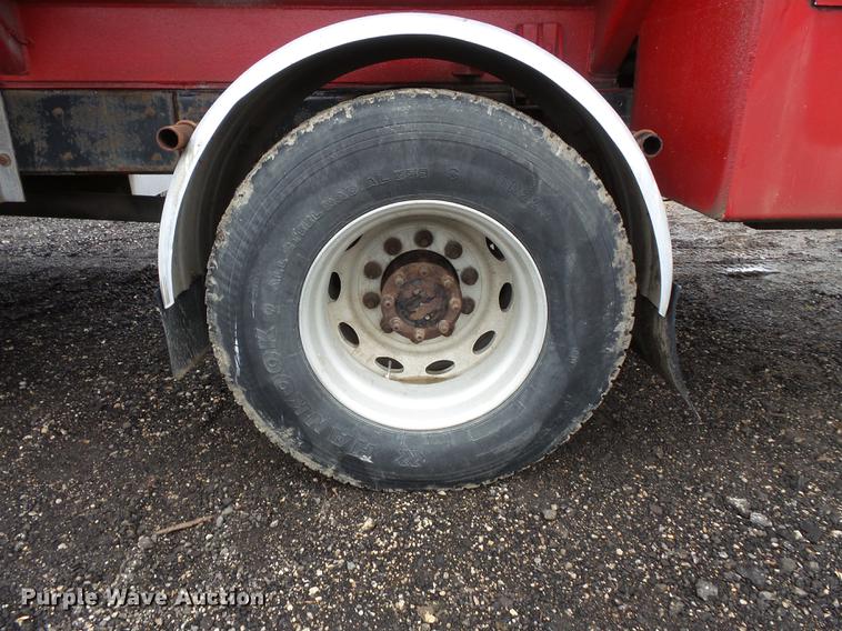 image for item FT9992 1995 Peterbilt 330 fuel truck