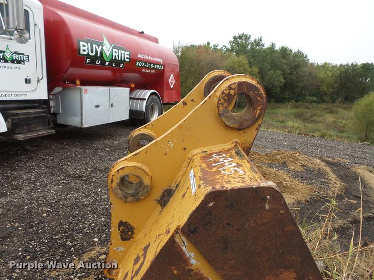 image for item FT9995 48"W excavator bucket