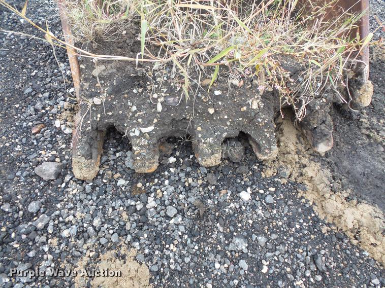 image for item FT9995 48"W excavator bucket