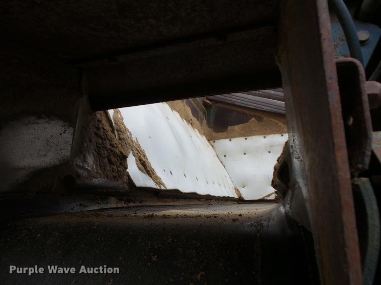 image for item FT9996 Powerscreen Commander 408 screening plant