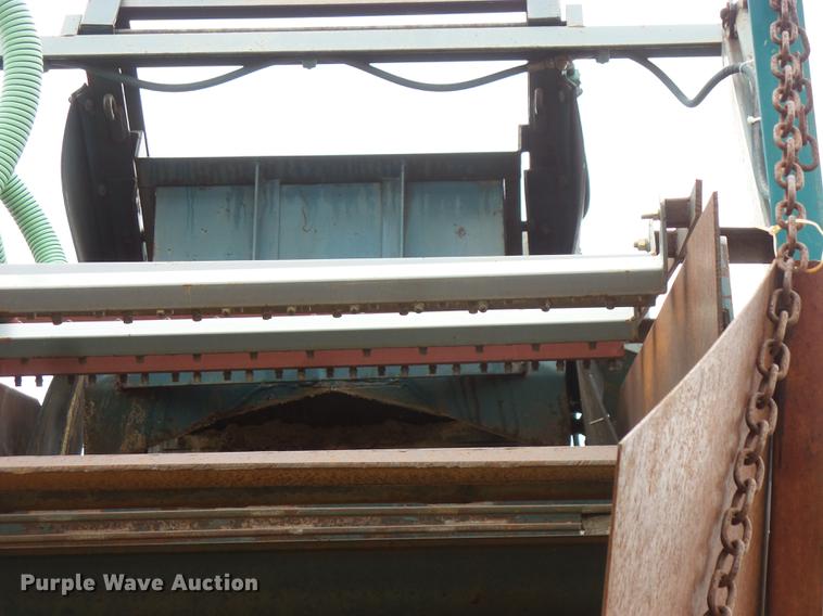 image for item FT9996 Powerscreen Commander 408 screening plant