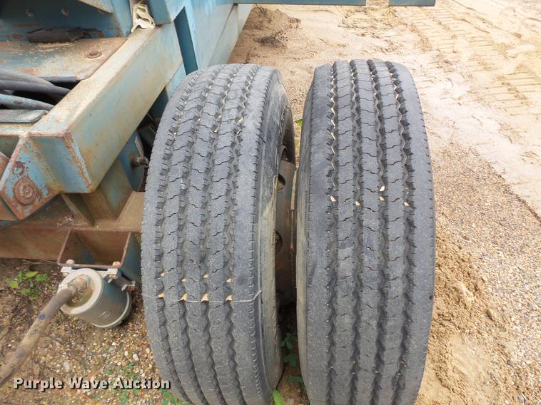 image for item FT9996 Powerscreen Commander 408 screening plant