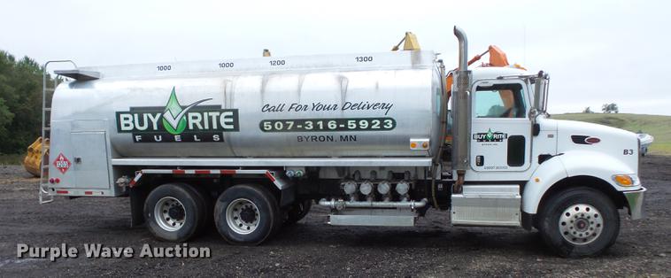 image for item FT9997 2012 Peterbilt 348 fuel truck