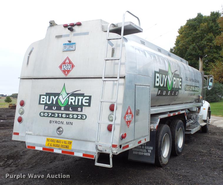 image for item FT9997 2012 Peterbilt 348 fuel truck