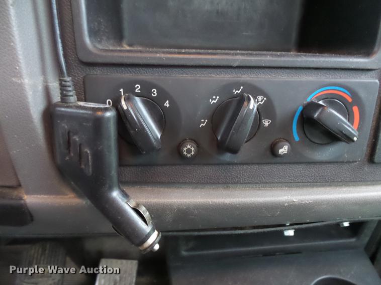 image for item FT9997 2012 Peterbilt 348 fuel truck