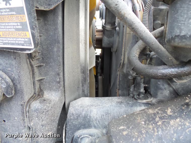 image for item FT9997 2012 Peterbilt 348 fuel truck