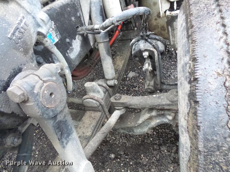 image for item FT9997 2012 Peterbilt 348 fuel truck