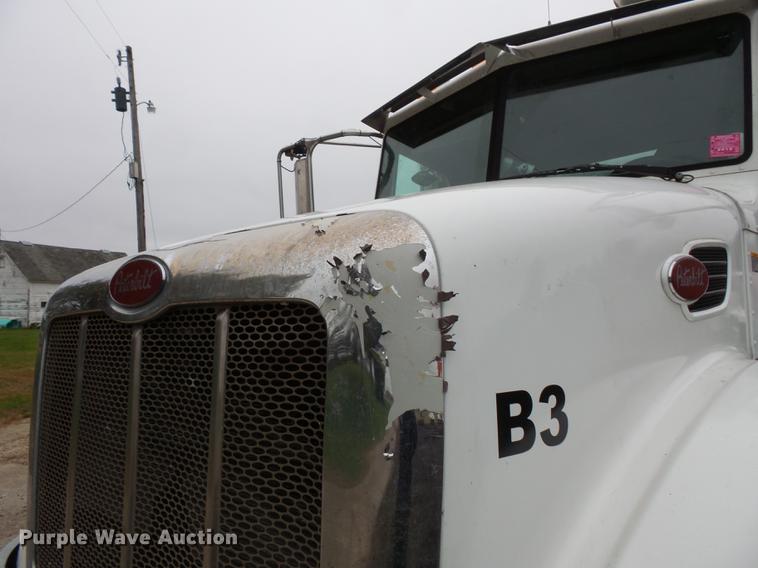 image for item FT9997 2012 Peterbilt 348 fuel truck