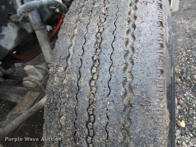 image for item FT9997 2012 Peterbilt 348 fuel truck