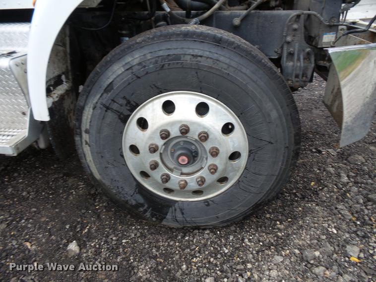 image for item FT9997 2012 Peterbilt 348 fuel truck