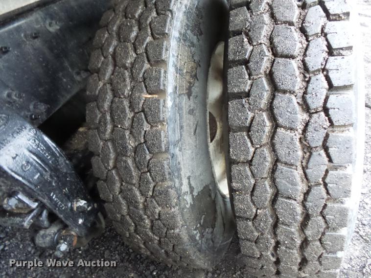 image for item FT9997 2012 Peterbilt 348 fuel truck