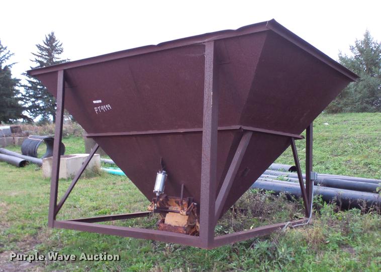 image for item FT9999 Steel hopper
