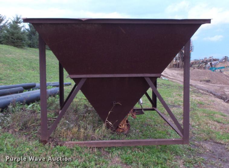 image for item FT9999 Steel hopper