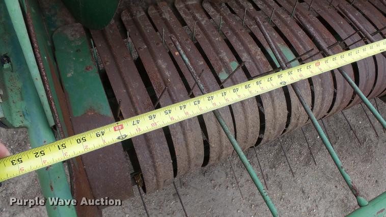 image for item AM9067 John Deere 14T small square baler