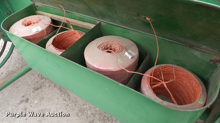 image for item AM9067 John Deere 14T small square baler