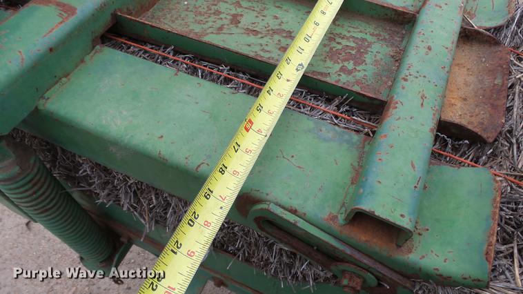 image for item AM9067 John Deere 14T small square baler