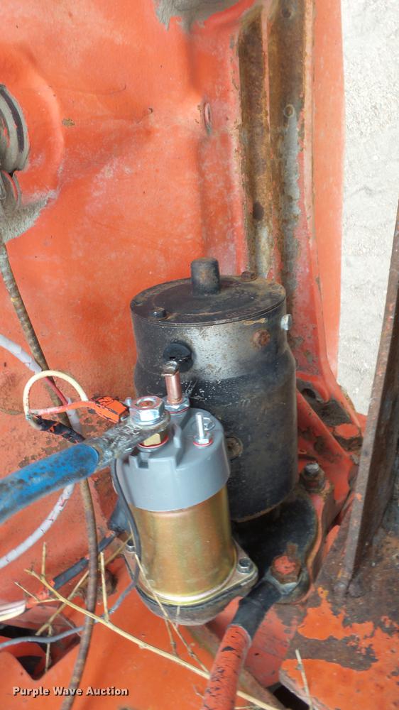 image for item AM9089 Case 930 tractor