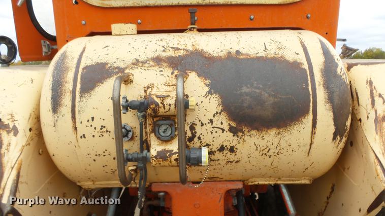 image for item AM9089 Case 930 tractor