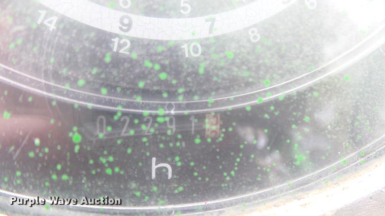 image for item AM9122 1986 John Deere 2950 MFWD tractor