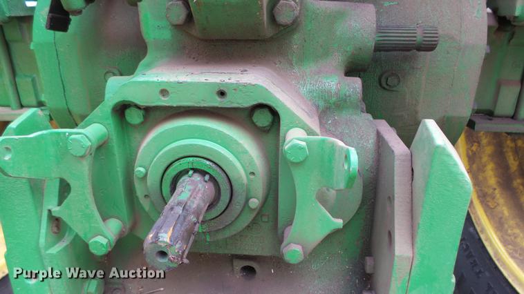 image for item AM9122 1986 John Deere 2950 MFWD tractor