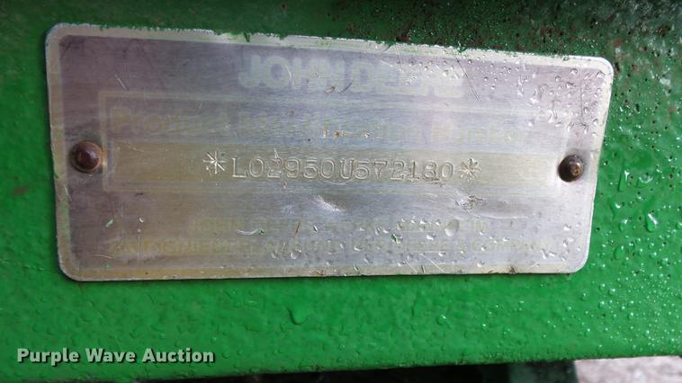 image for item AM9122 1986 John Deere 2950 MFWD tractor