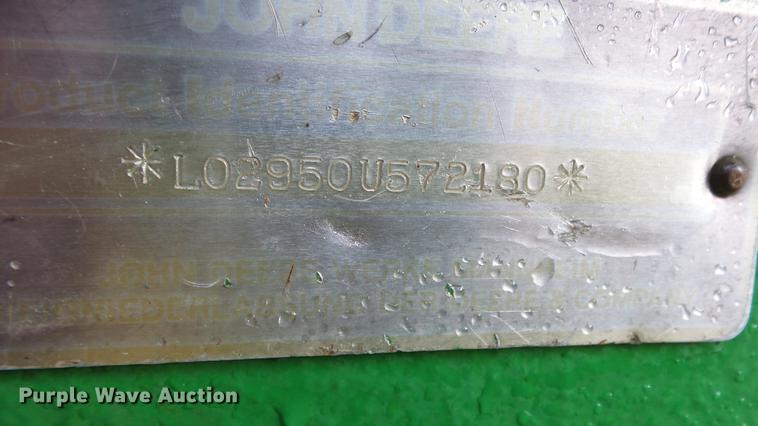 image for item AM9122 1986 John Deere 2950 MFWD tractor