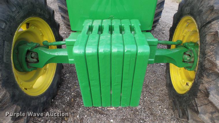 image for item AM9122 1986 John Deere 2950 MFWD tractor