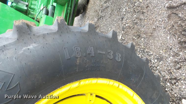 image for item AM9122 1986 John Deere 2950 MFWD tractor