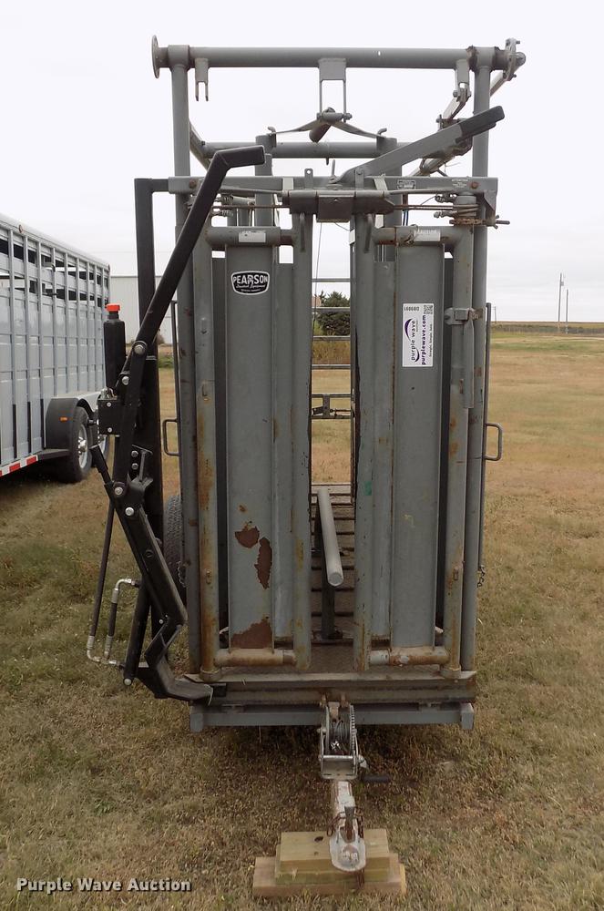 image for item DB9091 Pearson cattle chute