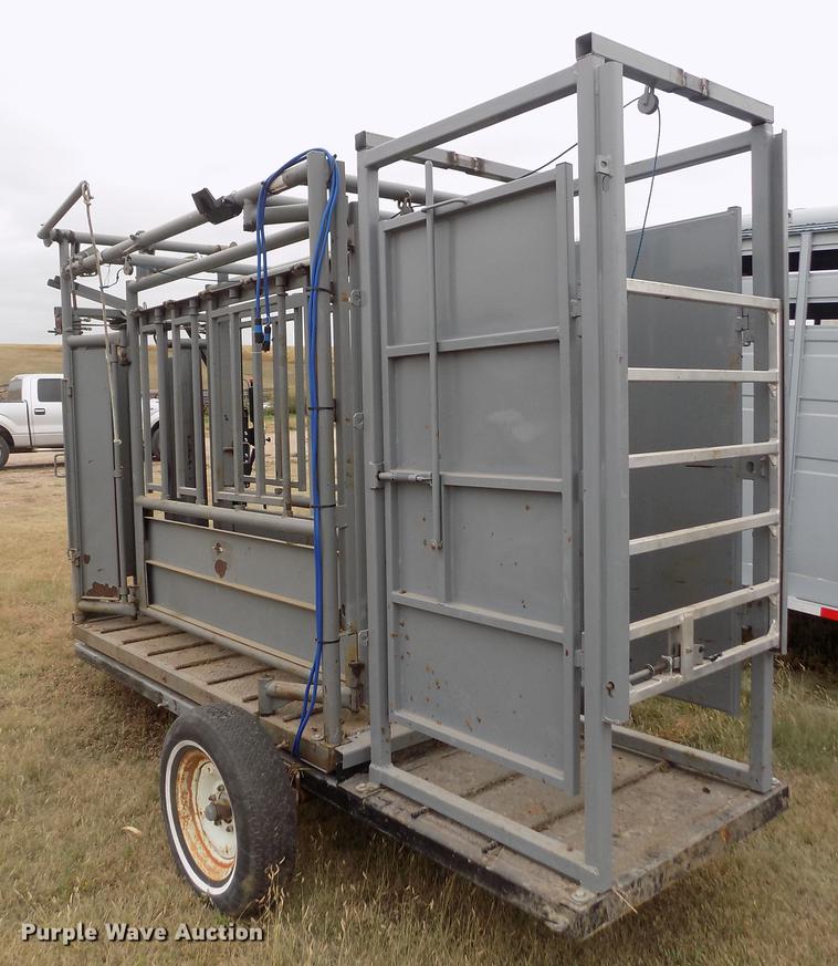 image for item DB9091 Pearson cattle chute