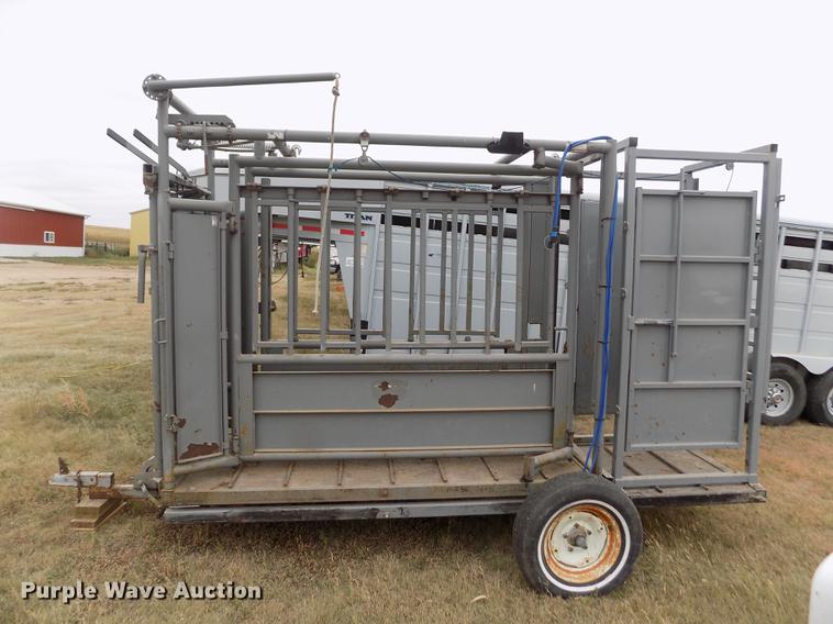 image for item DB9091 Pearson cattle chute