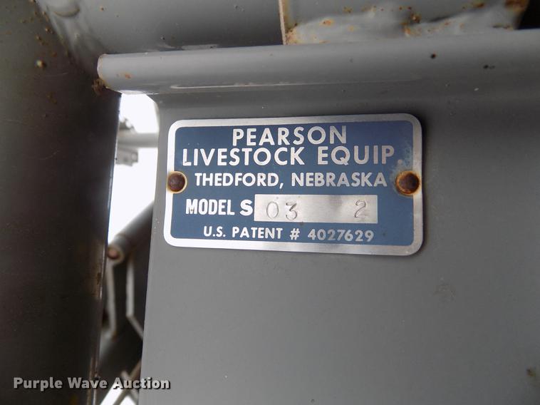 image for item DB9091 Pearson cattle chute