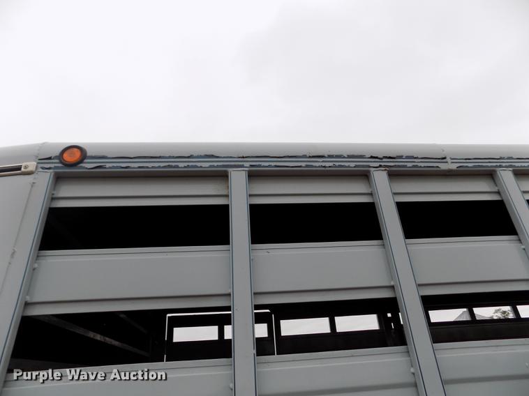 image for item DB9092 2004 Titan livestock trailer