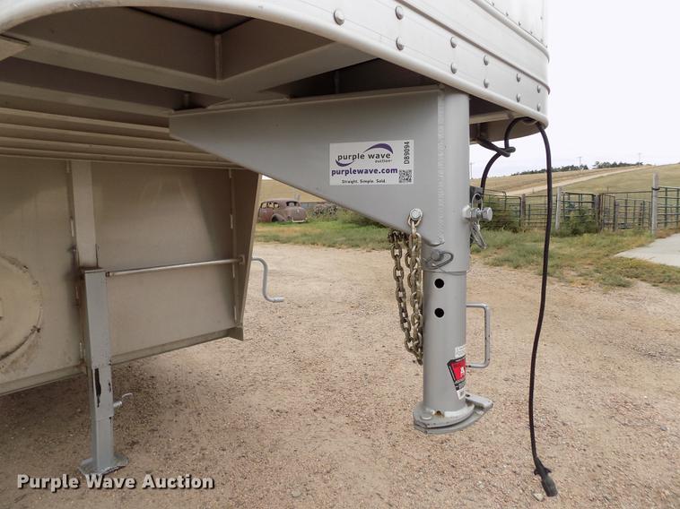 image for item DB9094 2012 Elite livestock trailer