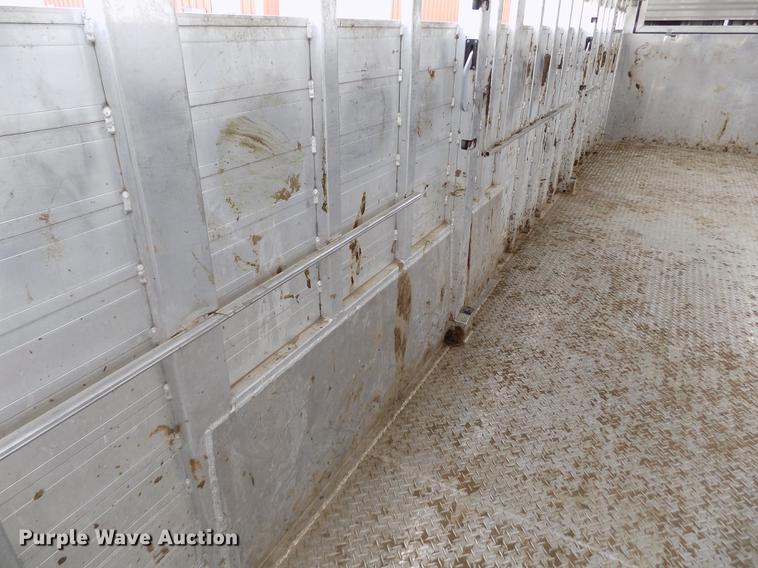 image for item DB9094 2012 Elite livestock trailer