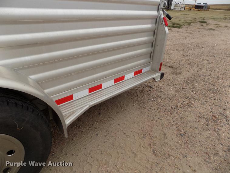 image for item DB9094 2012 Elite livestock trailer