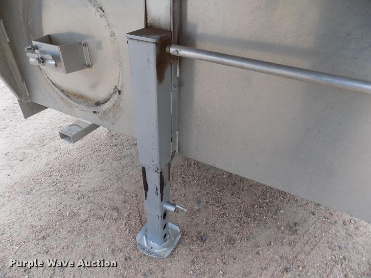 image for item DB9094 2012 Elite livestock trailer