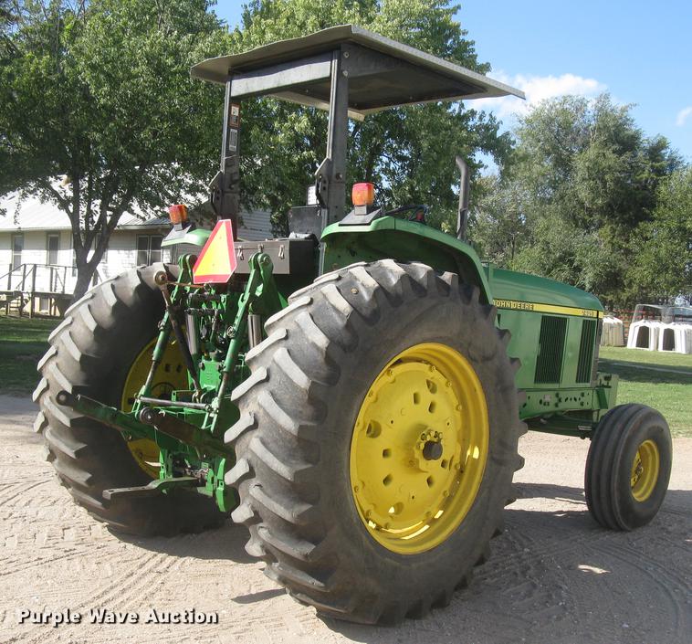 image for item DC1304 1998 John Deere 7405 tractor
