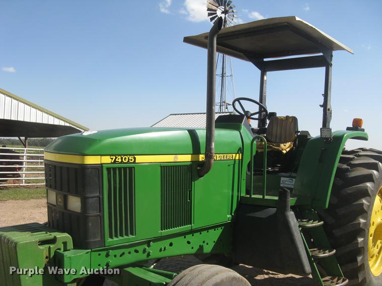 image for item DC1304 1998 John Deere 7405 tractor