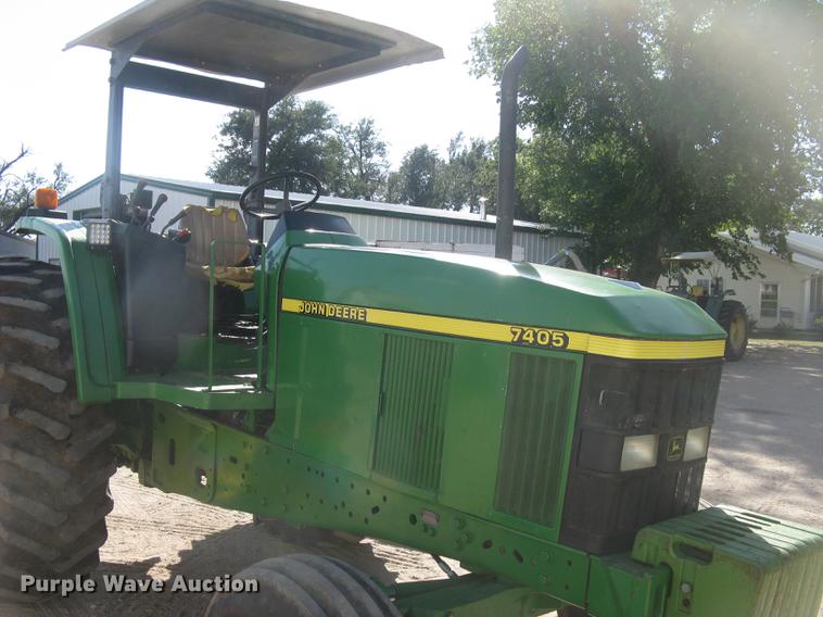 image for item DC1304 1998 John Deere 7405 tractor