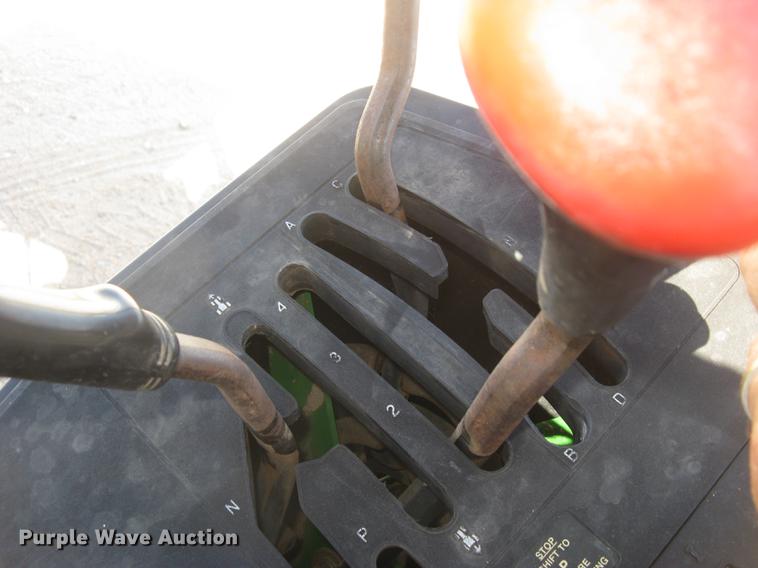 image for item DC1304 1998 John Deere 7405 tractor