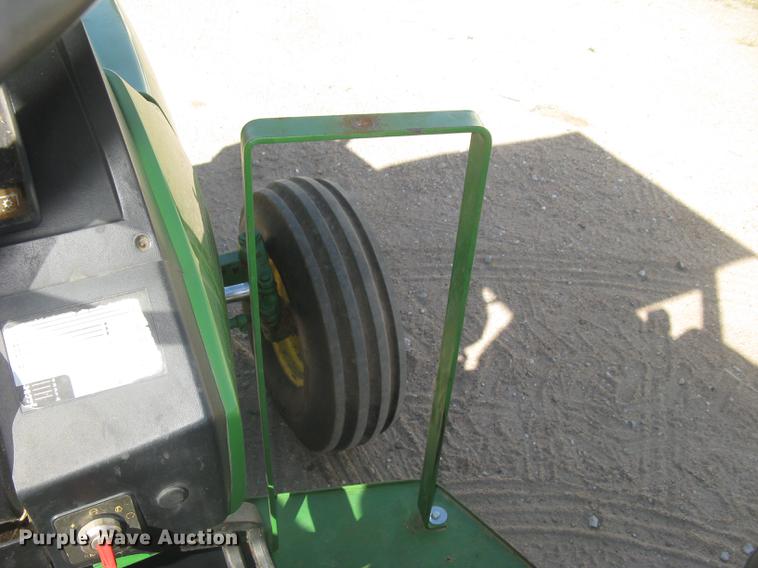 image for item DC1304 1998 John Deere 7405 tractor